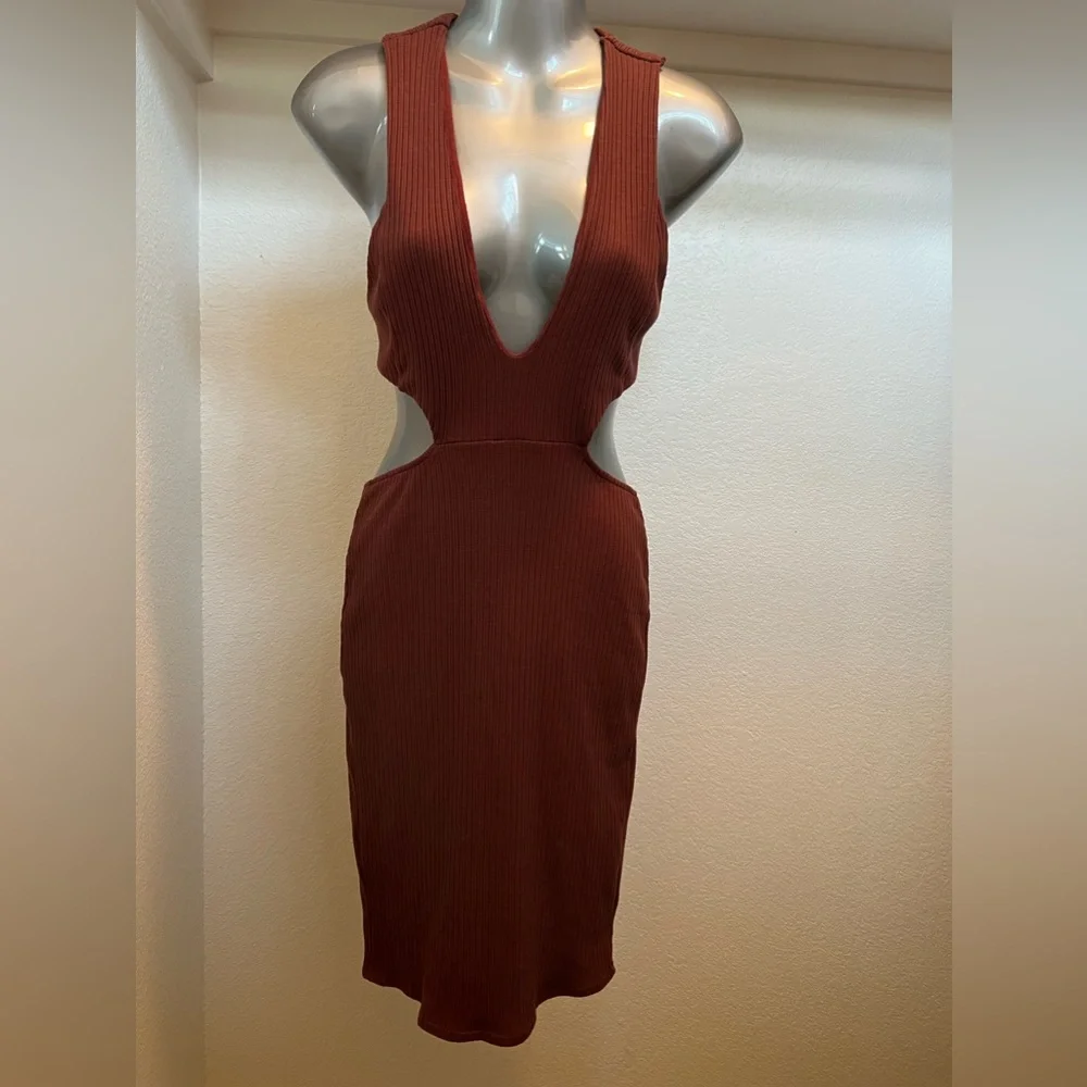 Free People beach cut out midi dress - Picture 2 of 8